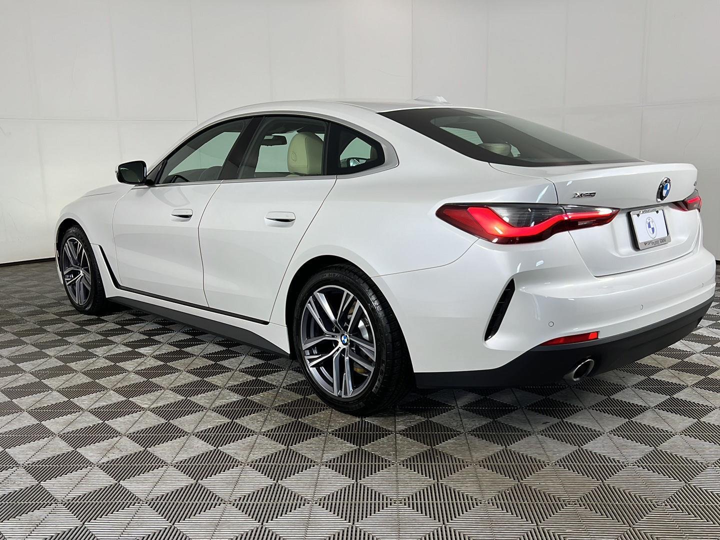 Used 2023 Mineral White Metallic BMW 430i xDrive image 9