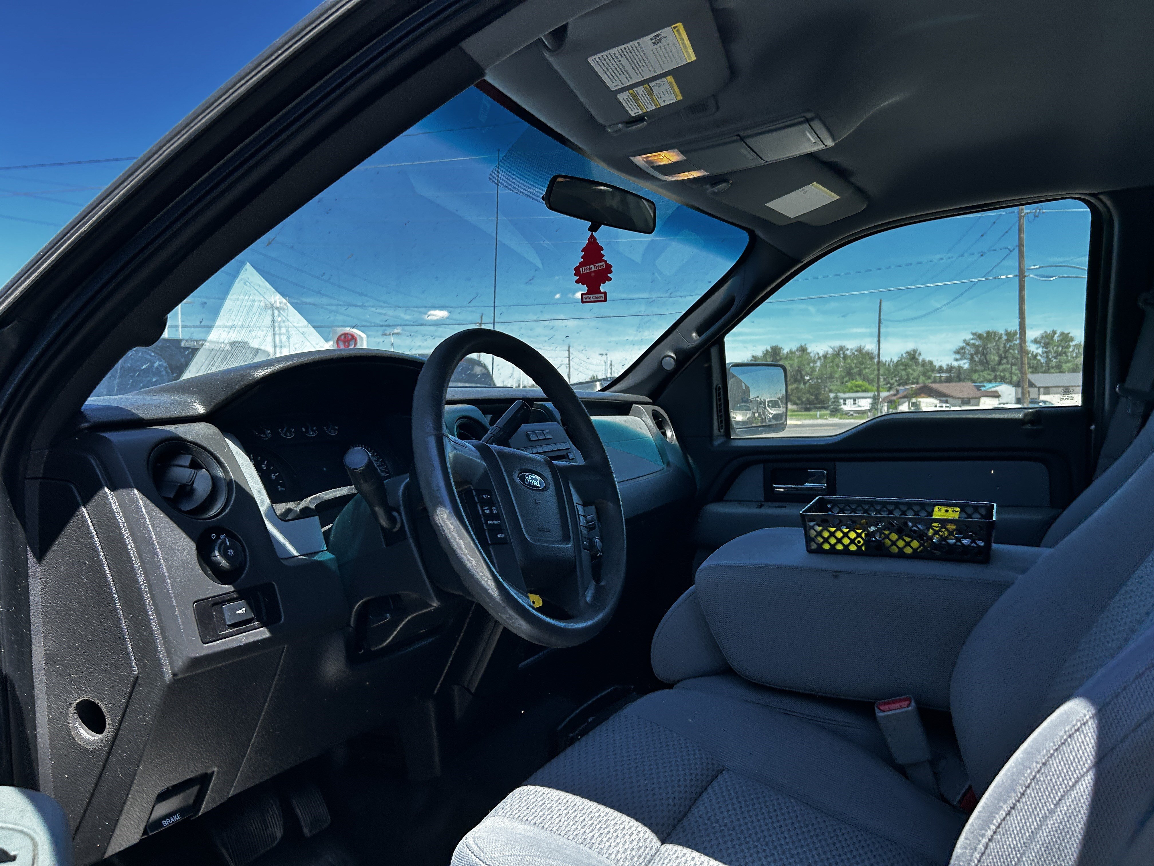 Used 2014 Sterling Gray Metallic Ford XL image 9