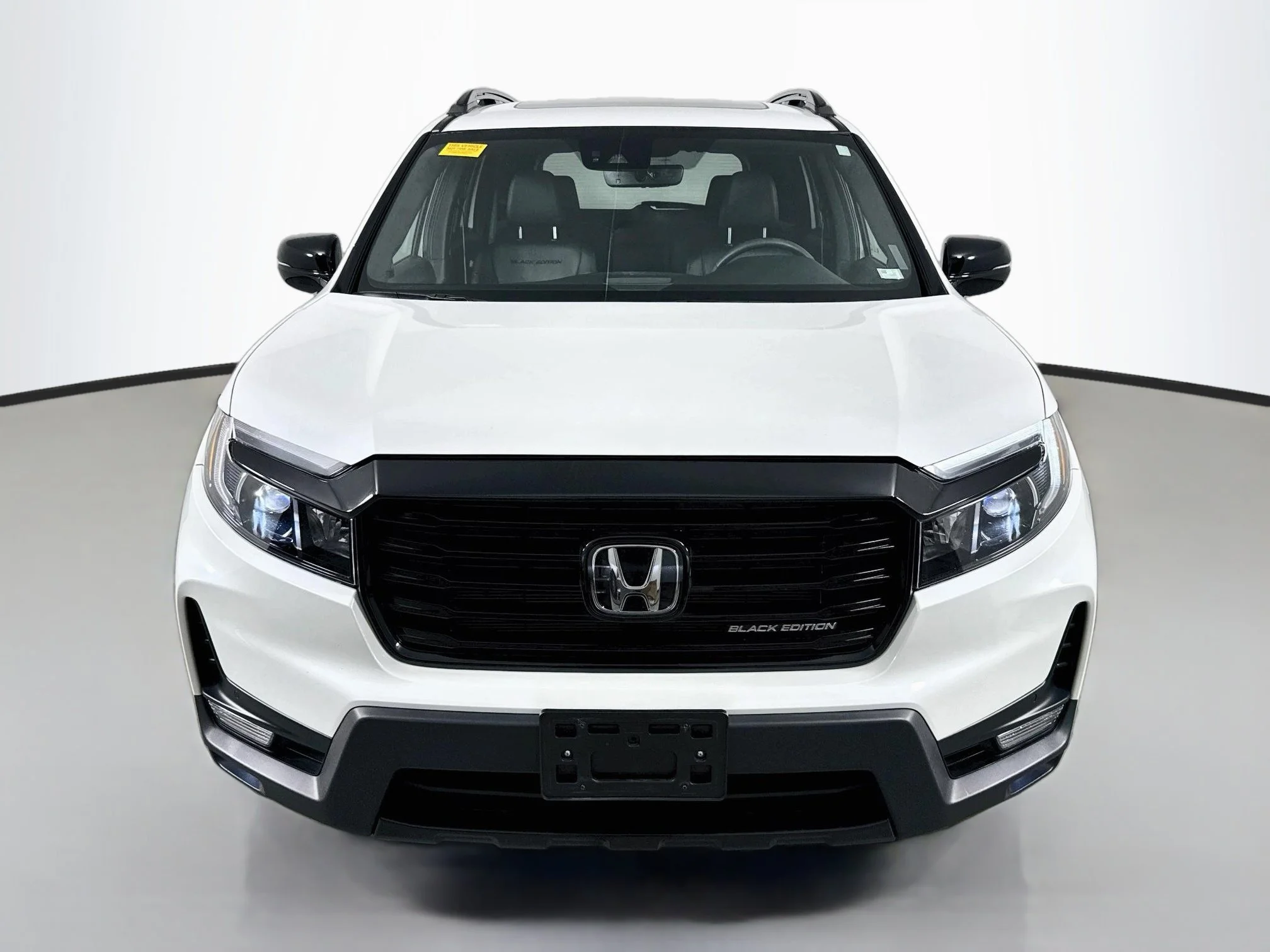 Used 2025  Honda Black Edition image 2