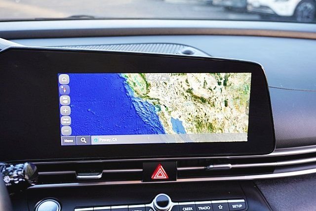 Used 2023 Black Hyundai SEL image 23