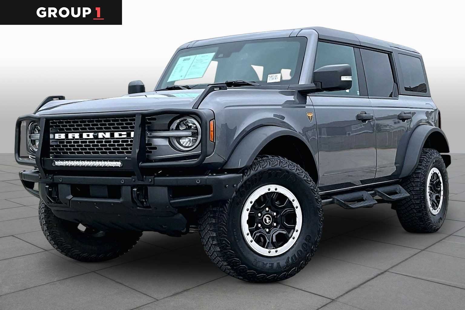 2023 Ford Bronco Badlands 4x4's photo