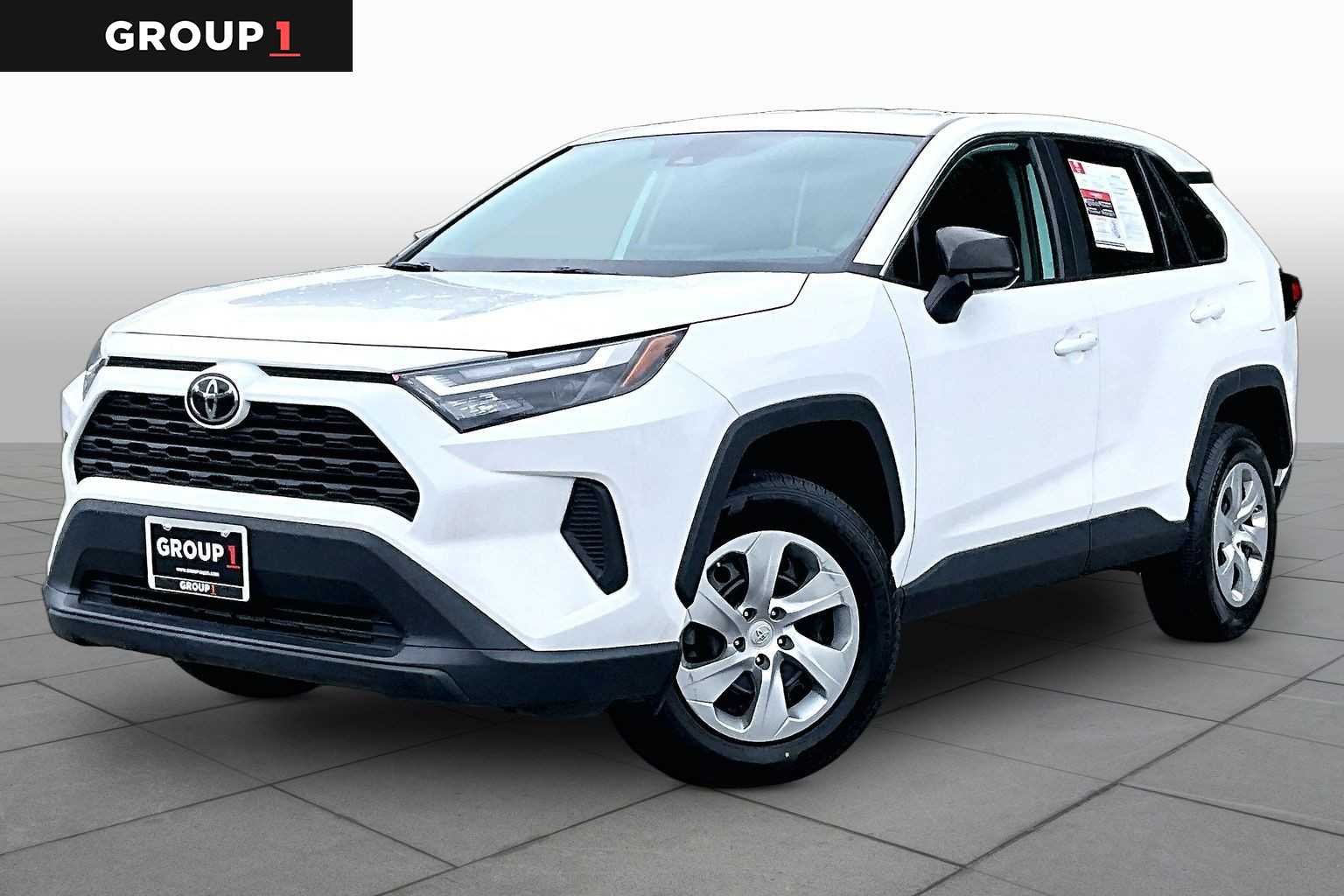 2023 Toyota RAV4 LE