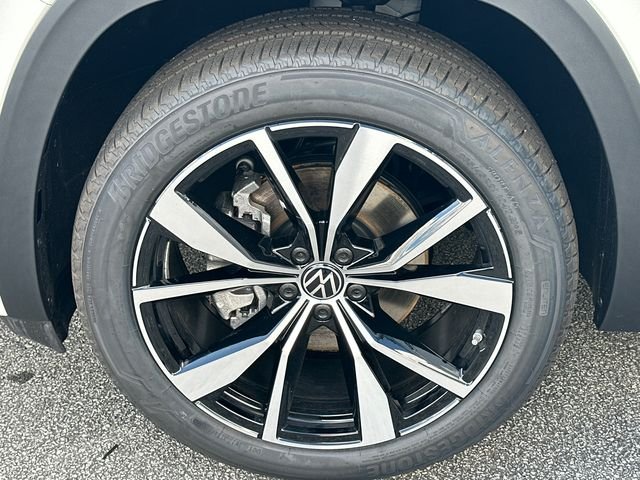 New 2026 White Volkswagen SEL Premium R-Line image 11