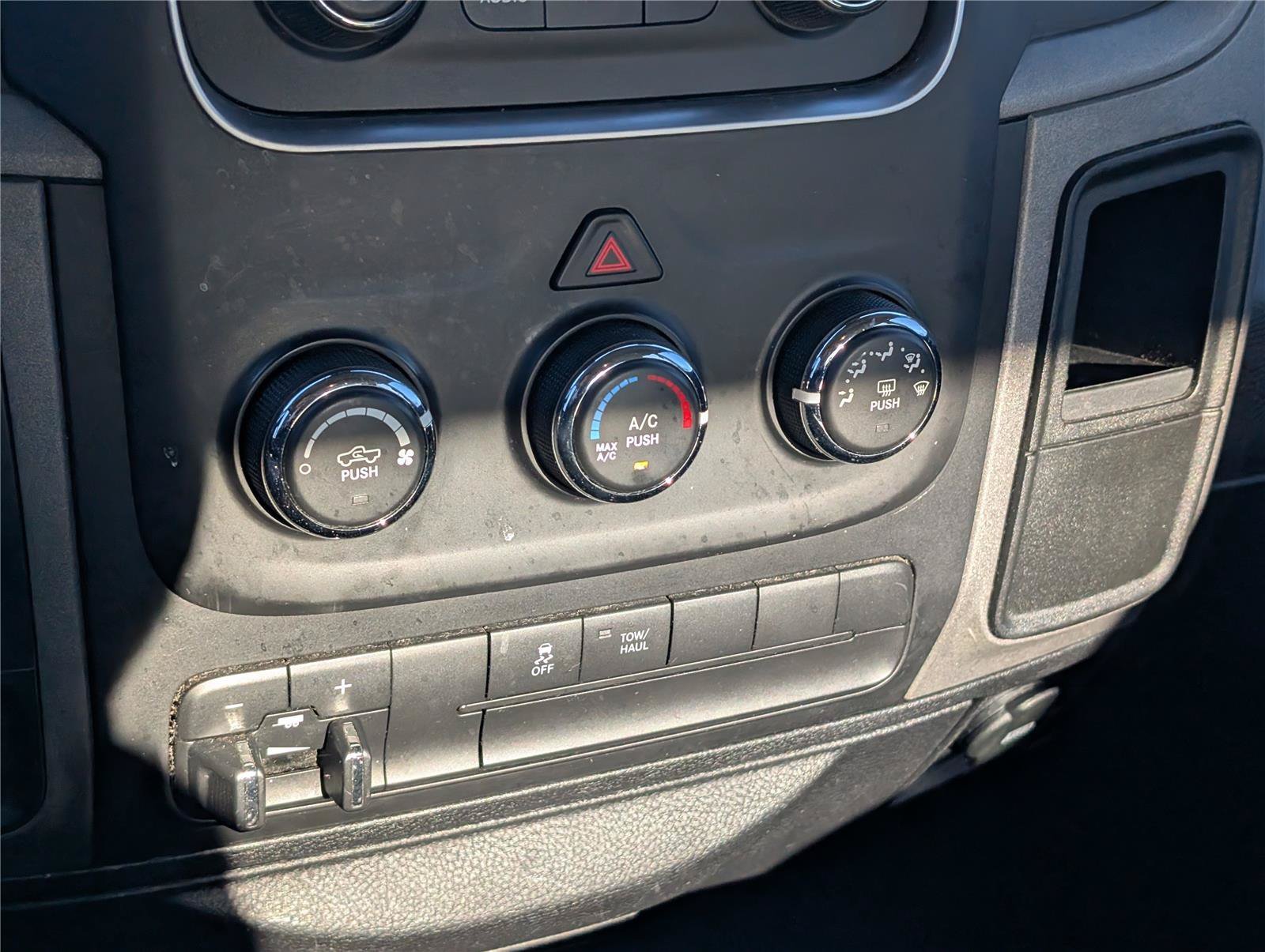 Used 2018 Blue Ram Express image 25