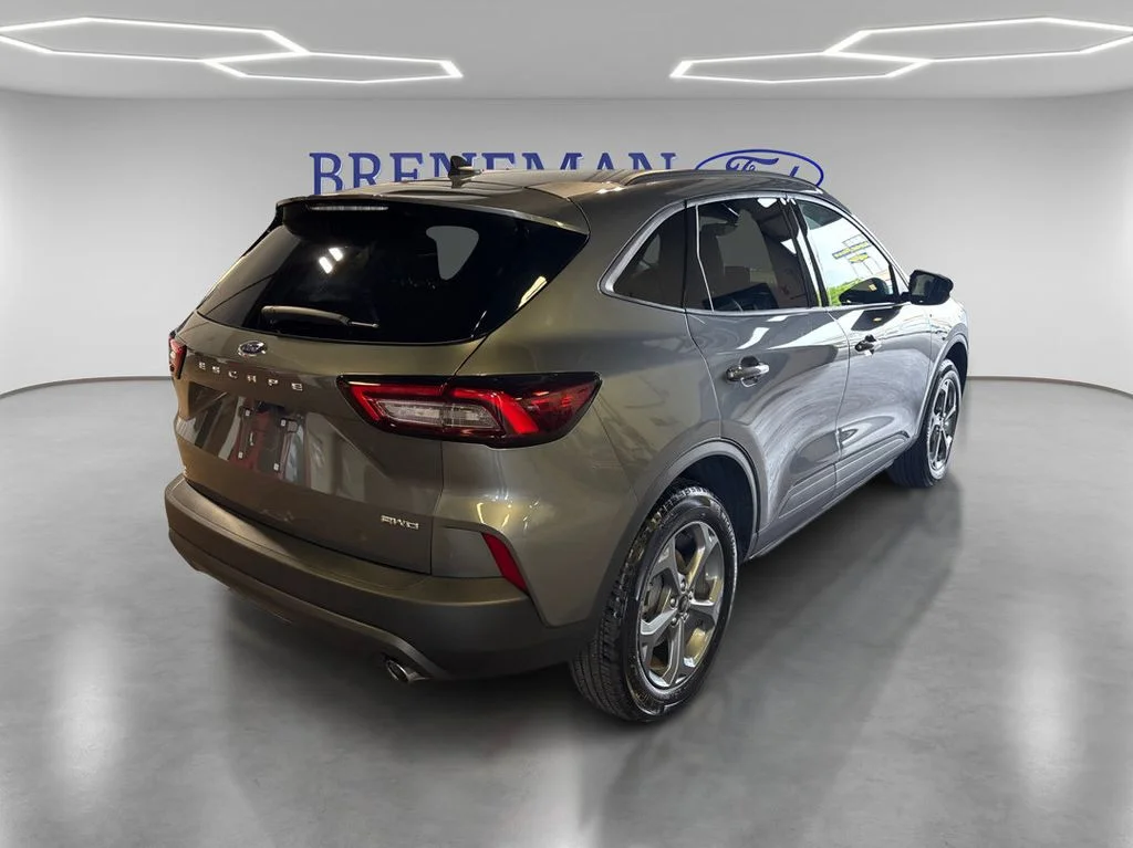 Certified Used 2025 Gray Metallic Ford ST-Line image 6