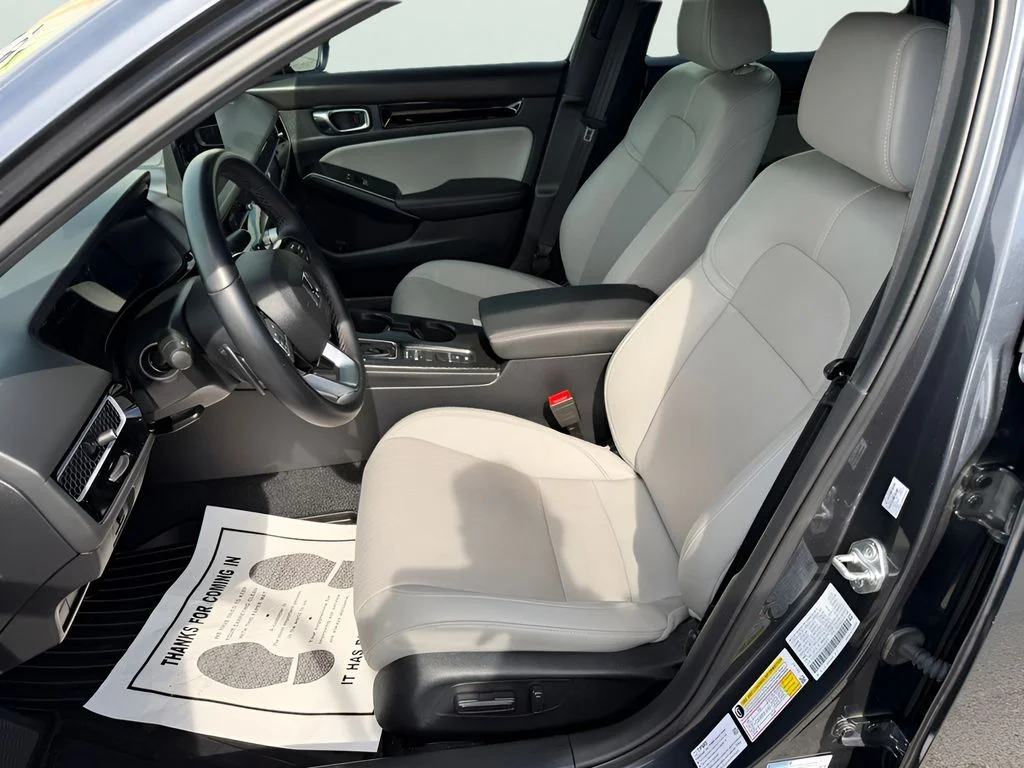 Used 2025 Meteorite Gray Metallic Honda Sport image 16