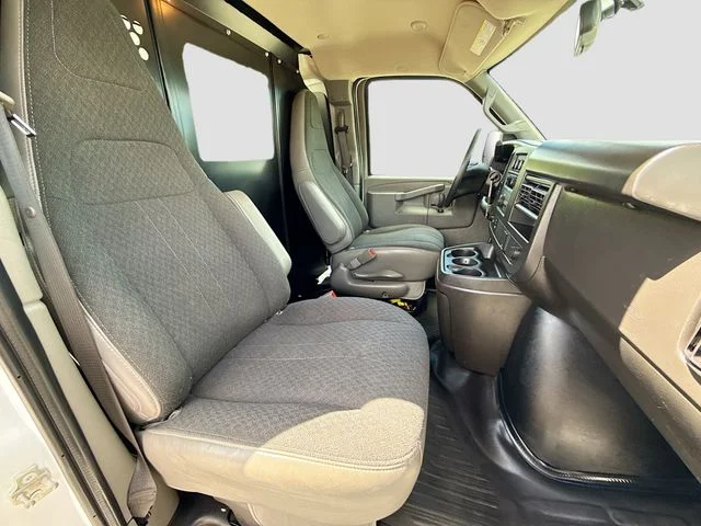 Used 2024 White Chevrolet Work Van image 23