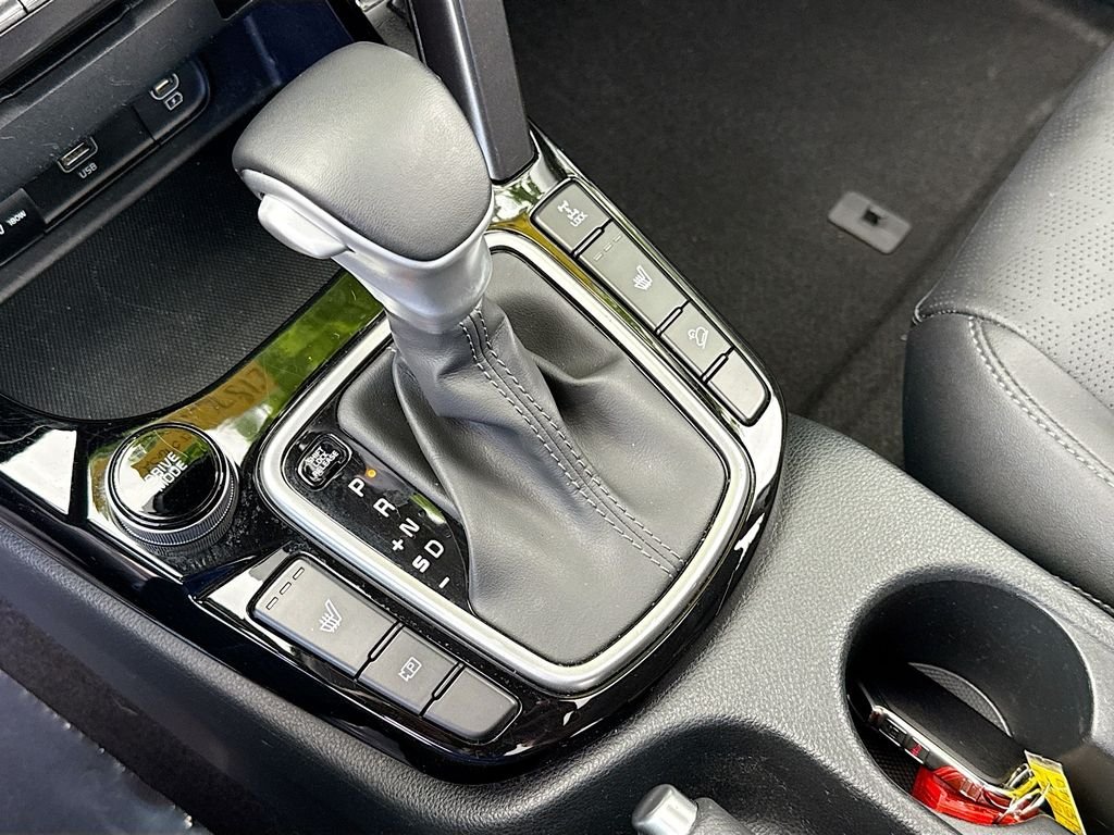 Used 2024 Pluton Blue Kia EX image 17