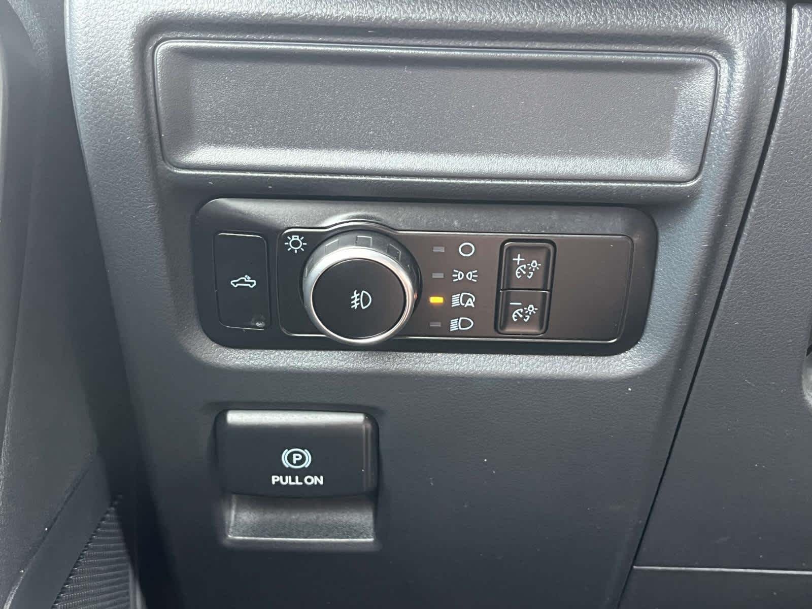 Used 2024 Avalanche Ford STX image 33