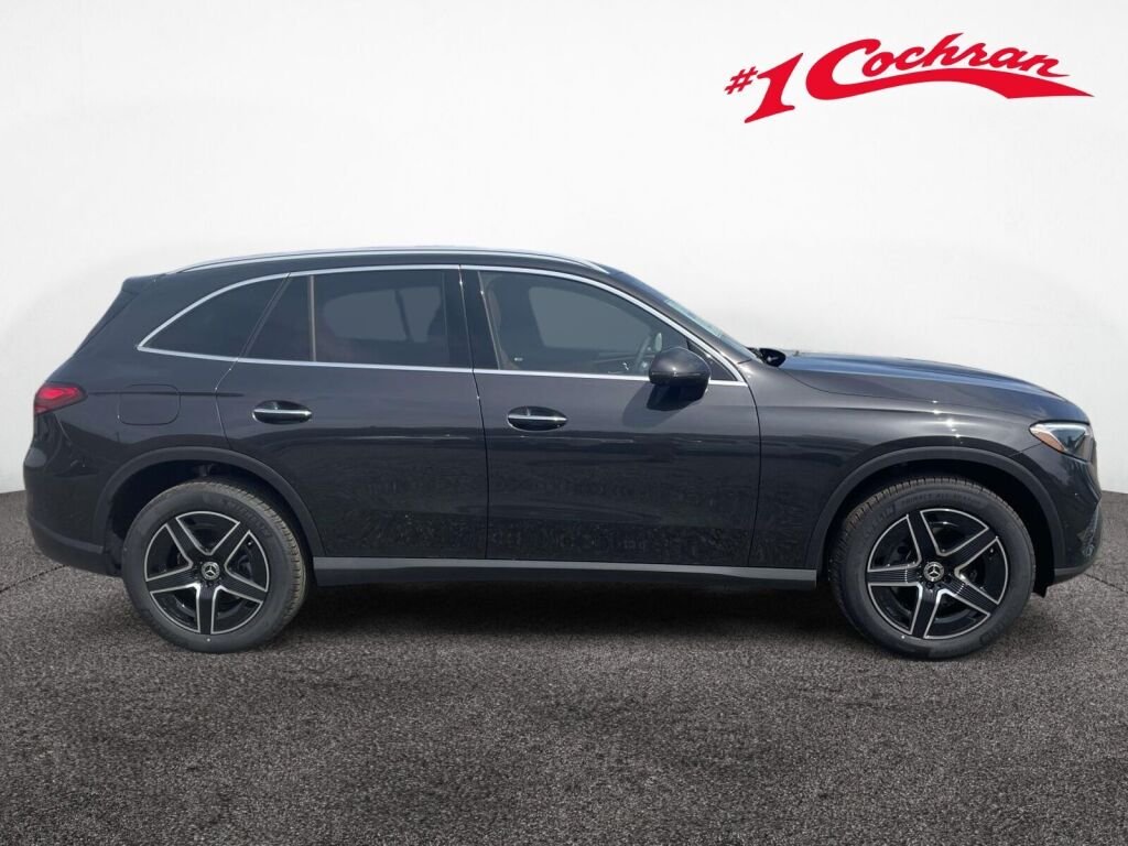 New 2027 Graphite Grey Metallic Mercedes-Benz GLC 300 image 6