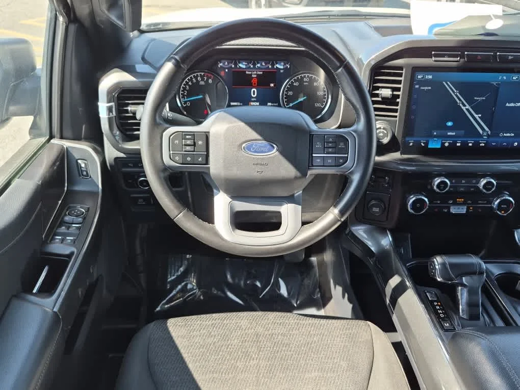 Certified Used 2023 Oxford White Ford XLT image 8