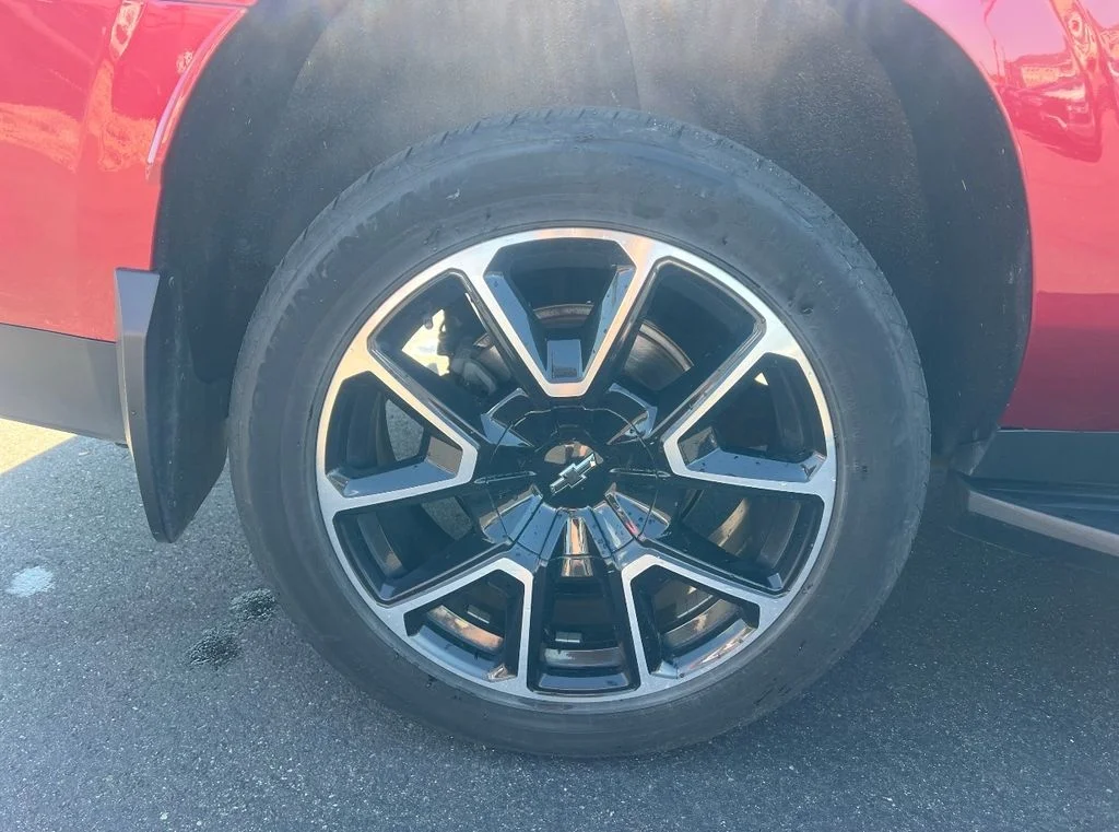 Used 2022 Red Chevrolet RST image 16