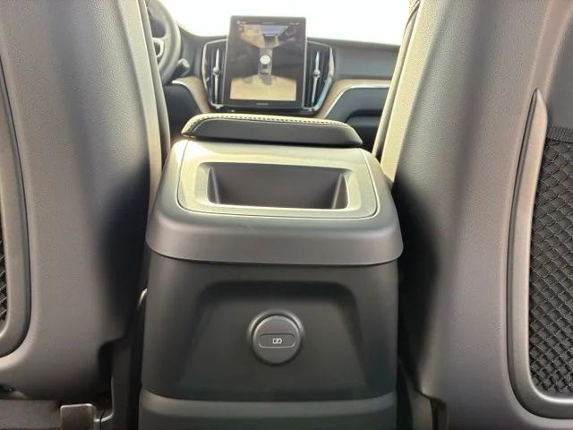 New 2026 Vapour Grey Volvo Plus image 27
