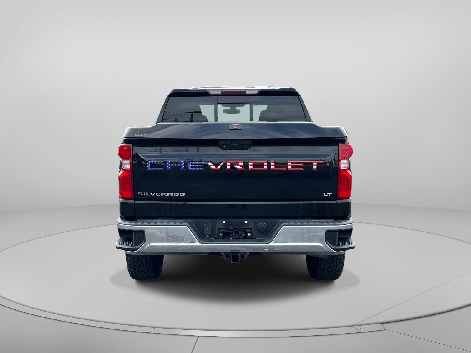 Used 2019 BLACK Chevrolet LT image 4