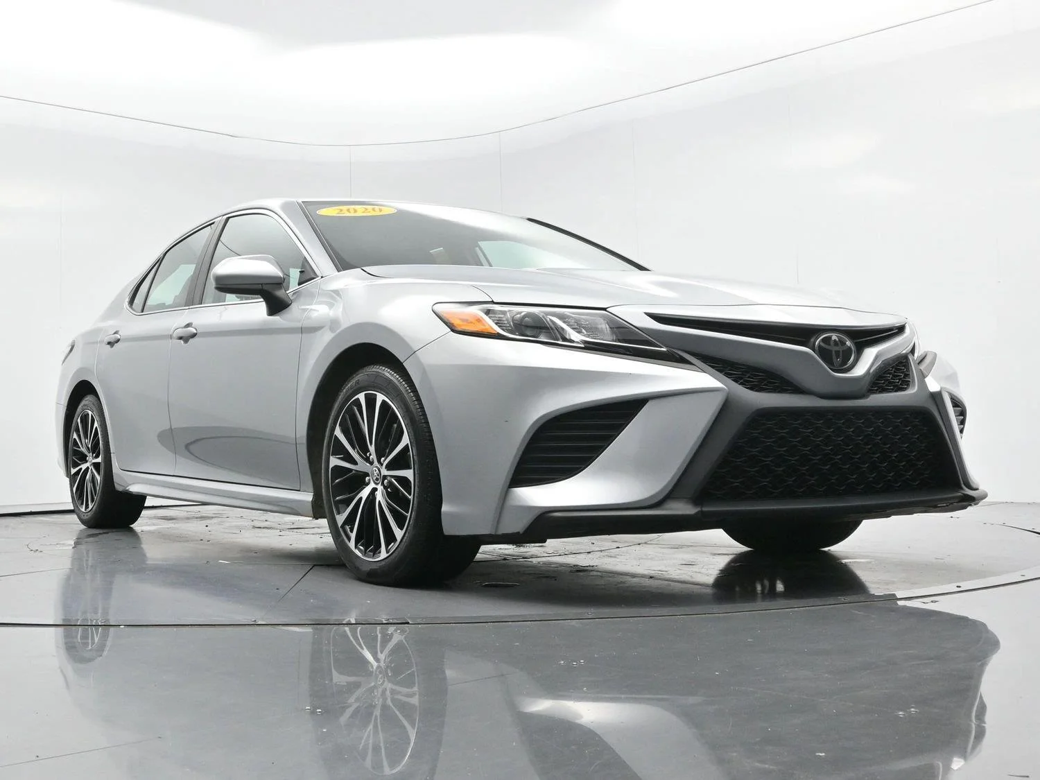 Used 2020 Celestial Silver Metallic Toyota SE image 45