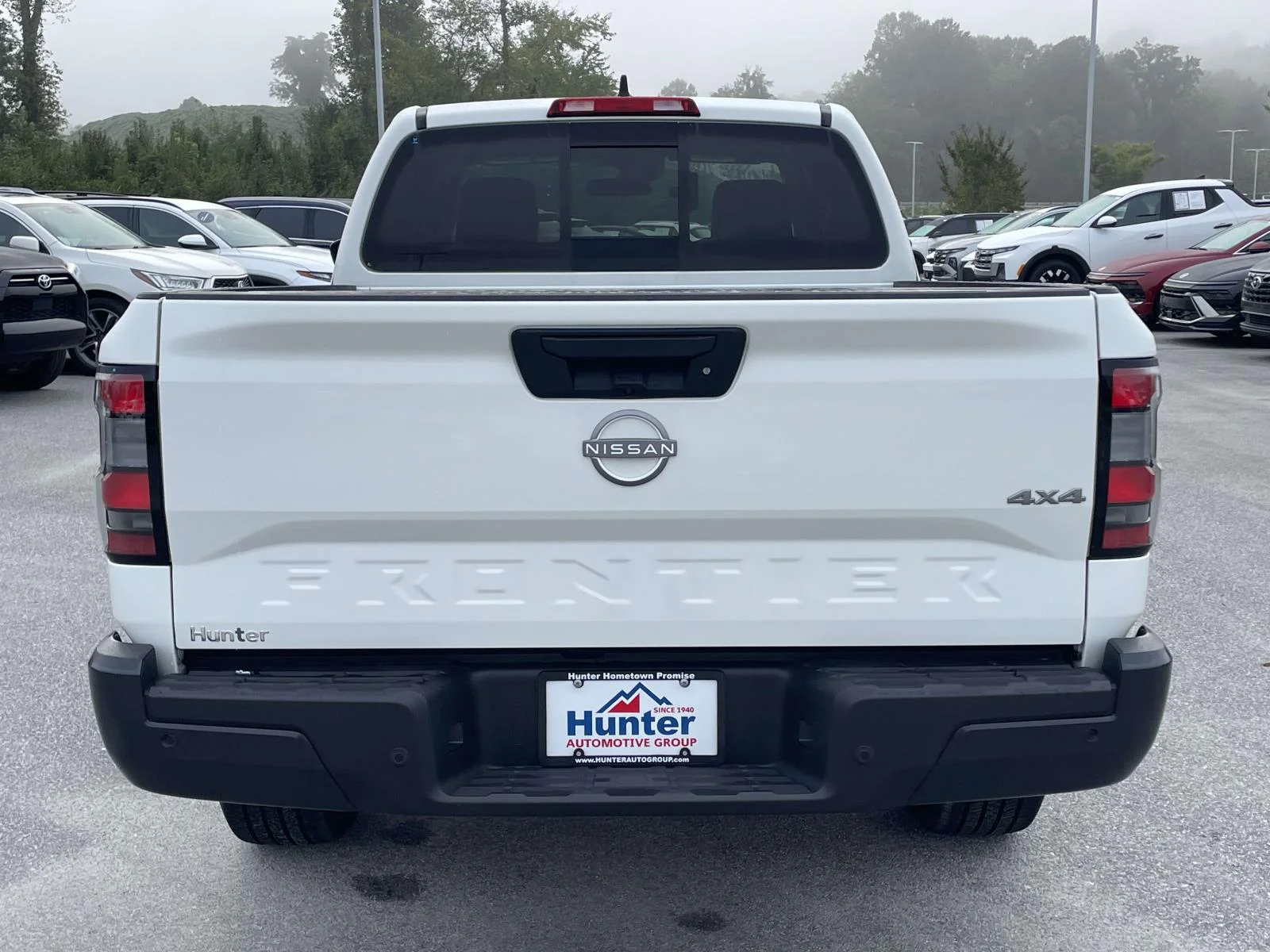 Used 2026 Glacier White Nissan S image 27