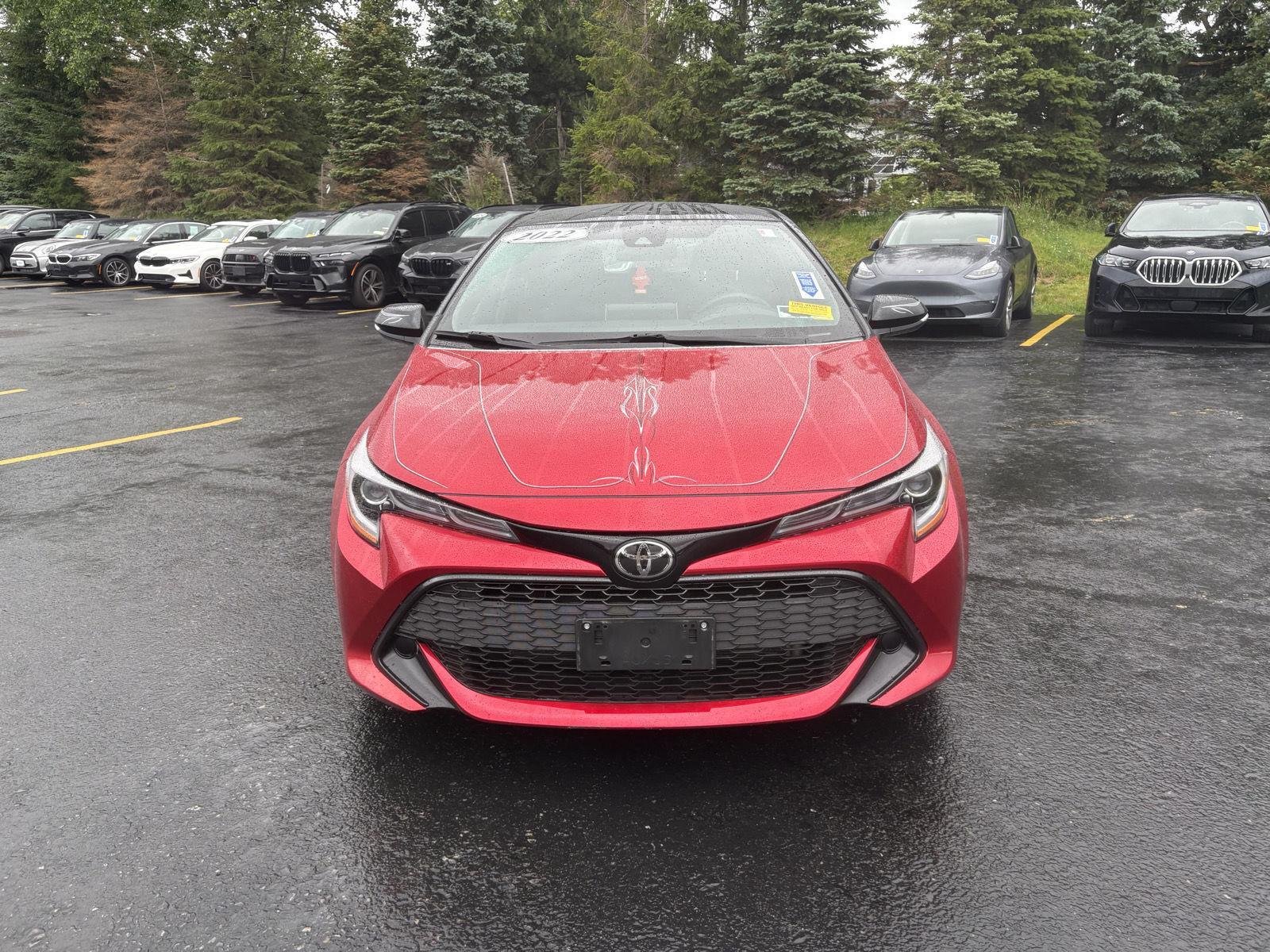 Used 2022 Finish Line Red w/Black Roof Toyota SE image 9