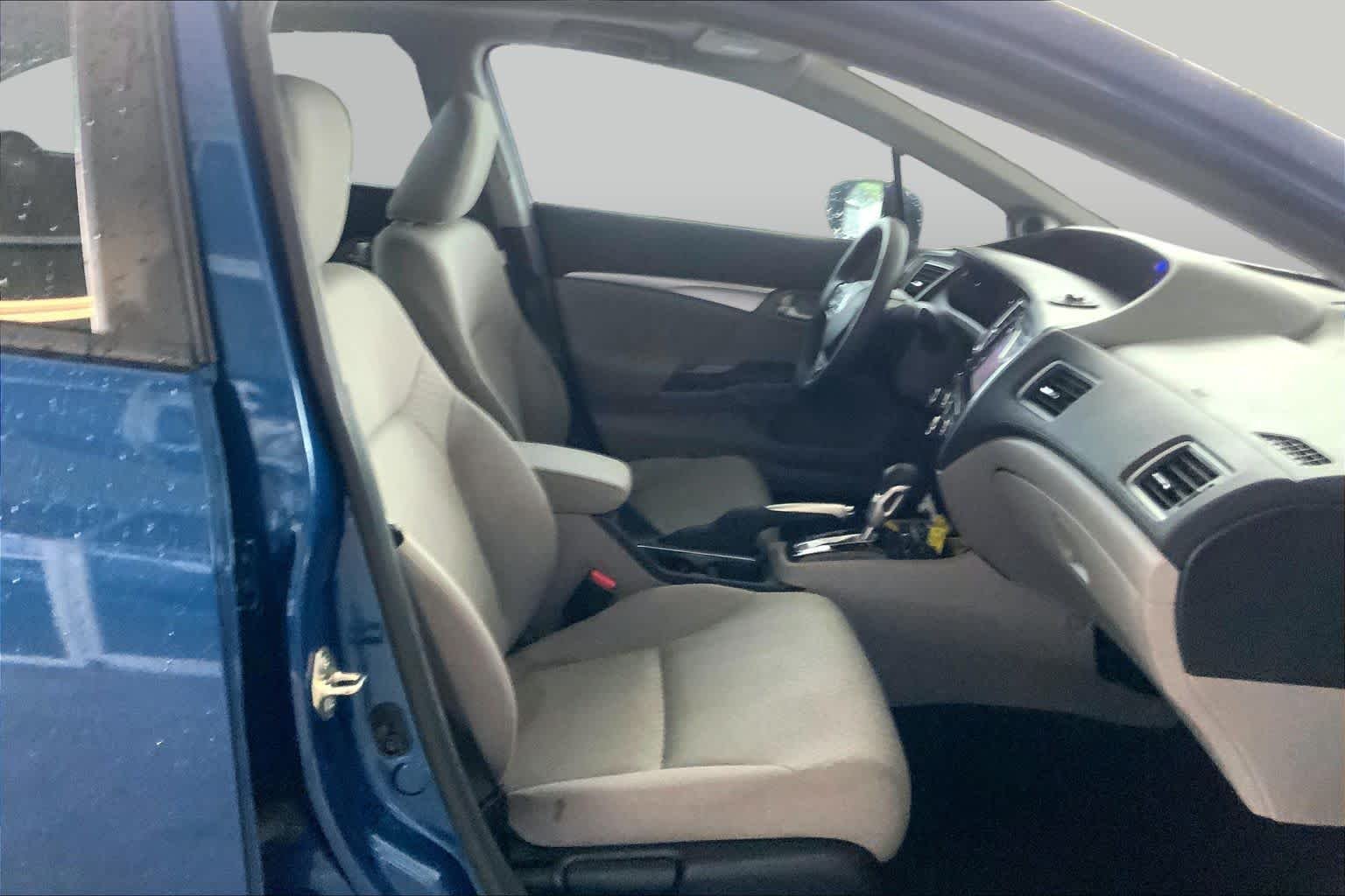 Used 2014 Dyno Blue Pearl Honda EX image 9