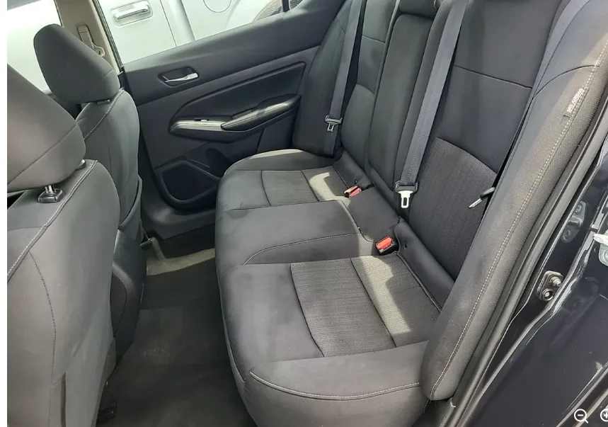 Used 2022 Blue Nissan 2.5 SV image 5