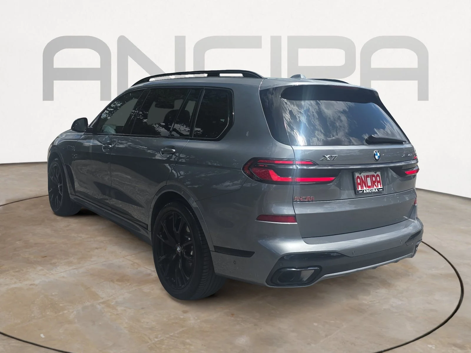 Used 2024 Skyscraper Grey Metallic BMW xDrive40i image 8