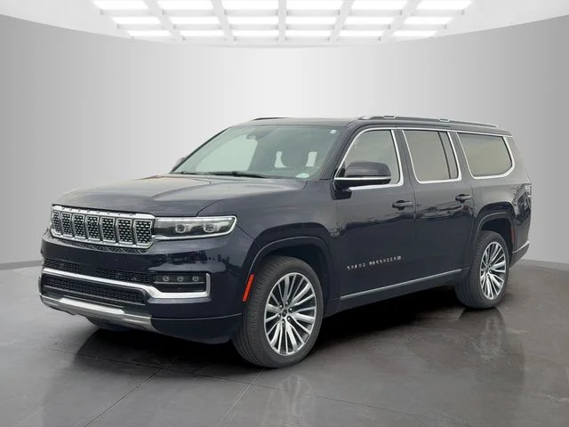 Used 2023 Black Jeep Series III image 3