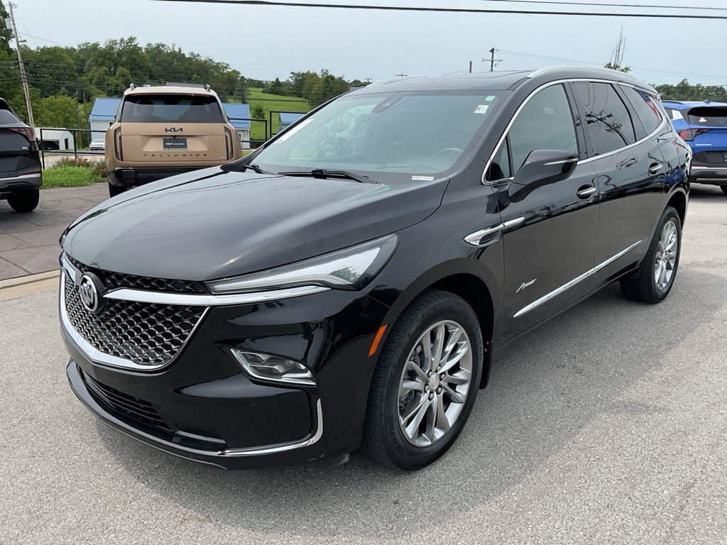 Used 2022 Ebony Twilight Metallic Buick Avenir image 4