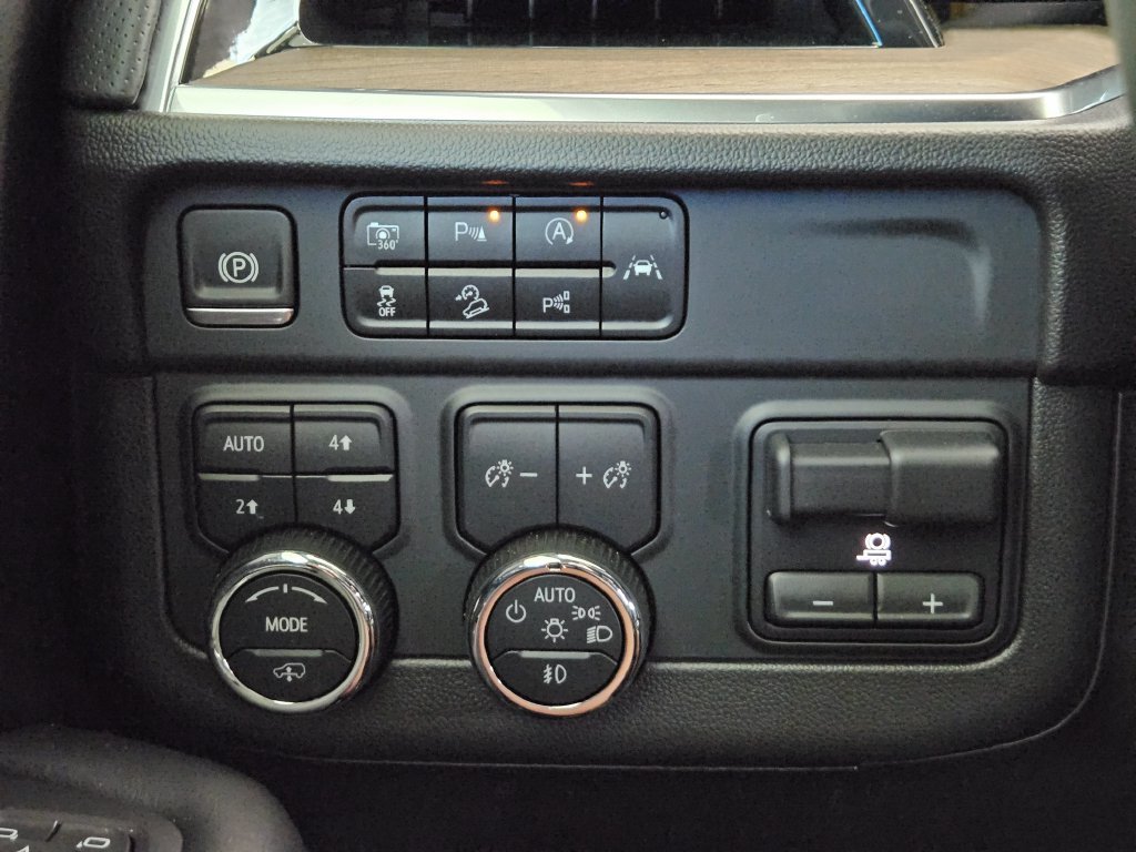 Certified Used 2025 Black Chevrolet High Country image 22
