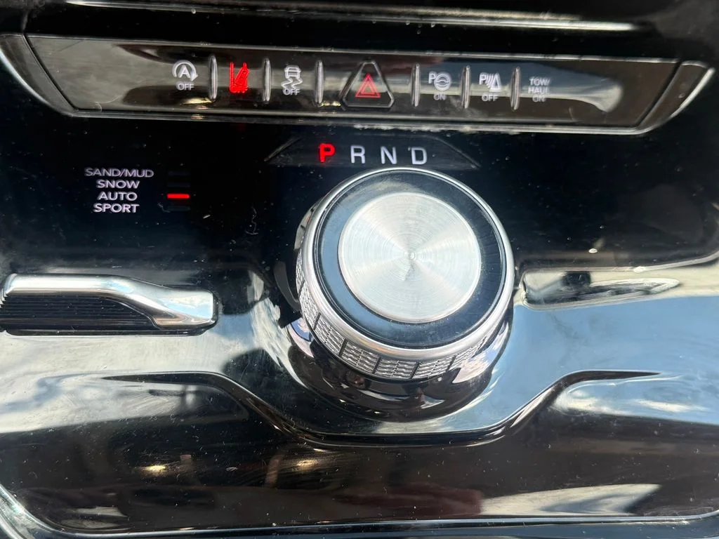 Used 2024 Black Jeep  image 26