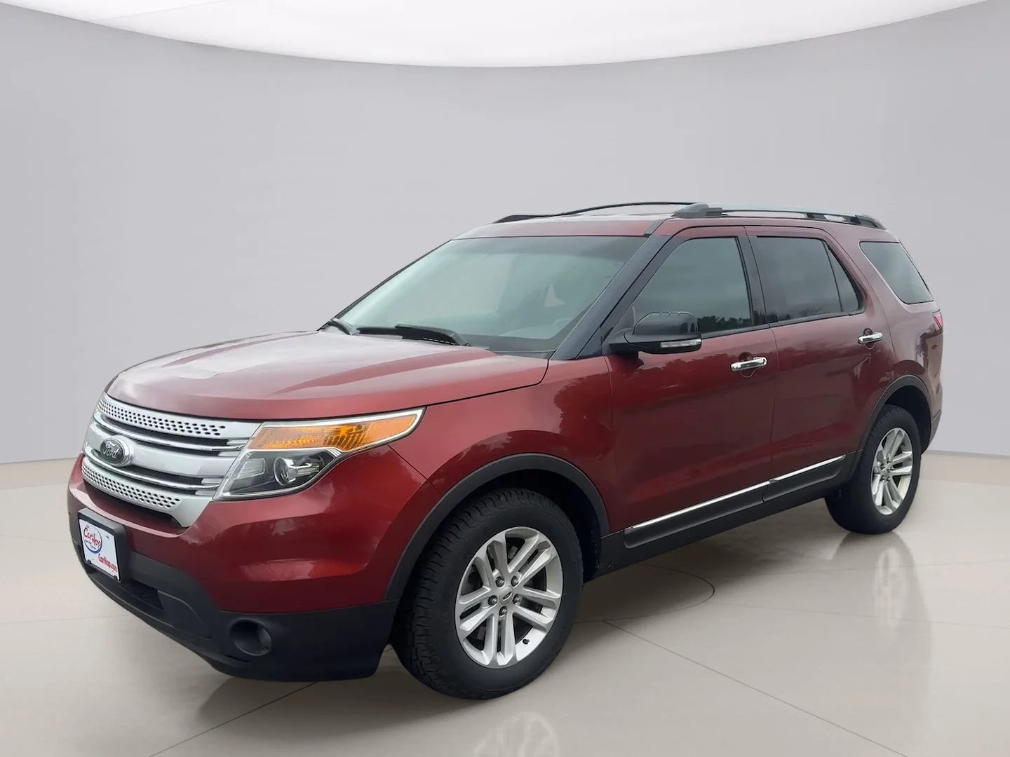 Used 2014 Red Ford XLT 4WD image 1