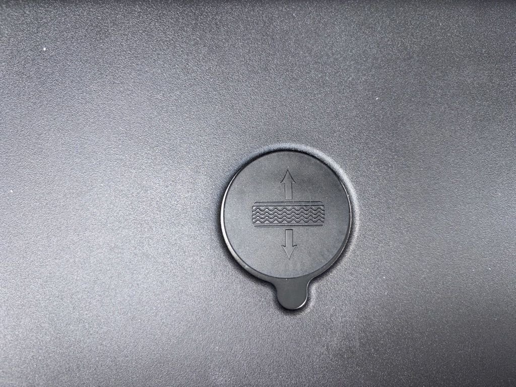 New 2026 Silver Zynith Exterior Paint Jeep Laredo image 38