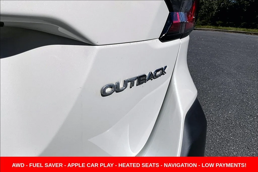 Used 2022 White Subaru Limited image 25