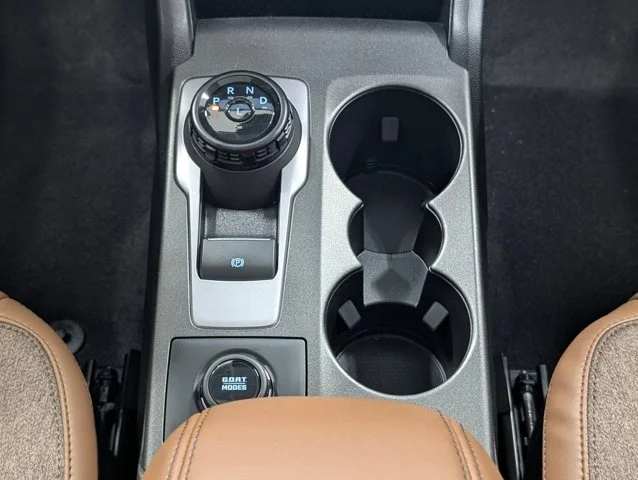 New 2026 Azure Gray Metallic Tri-Coat Ford Outer Banks® image 33