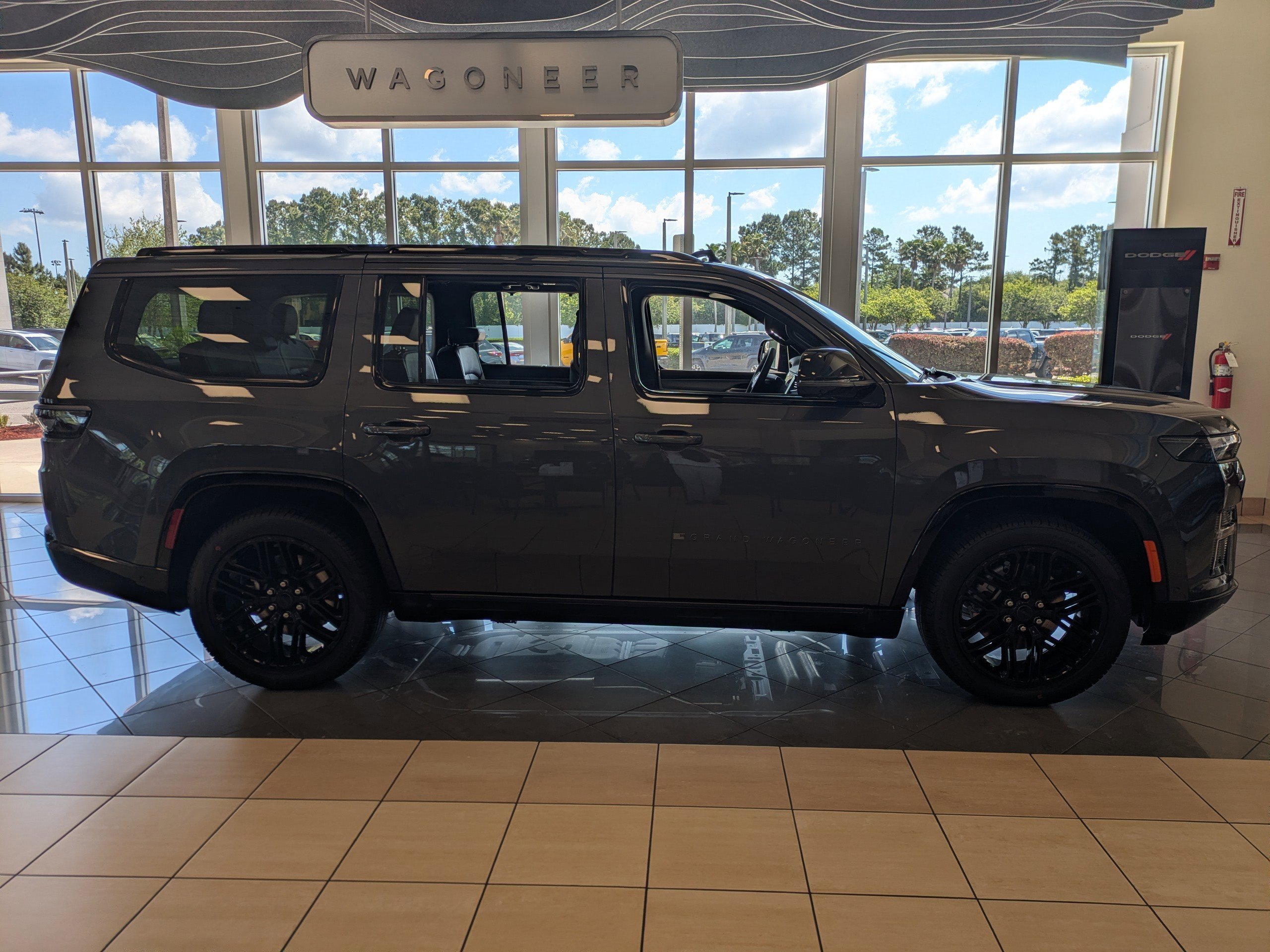 New 2026 Baltic Gray Metallic Clearcoat Jeep Limited Reserve image 3