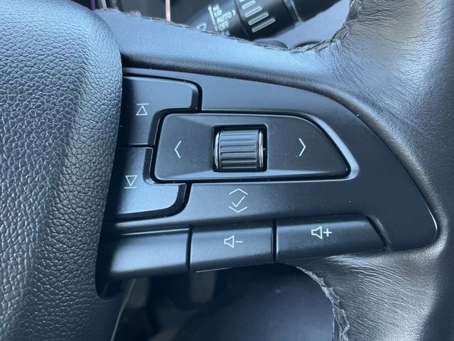 Used 2019 White Cadillac Premium Luxury image 19