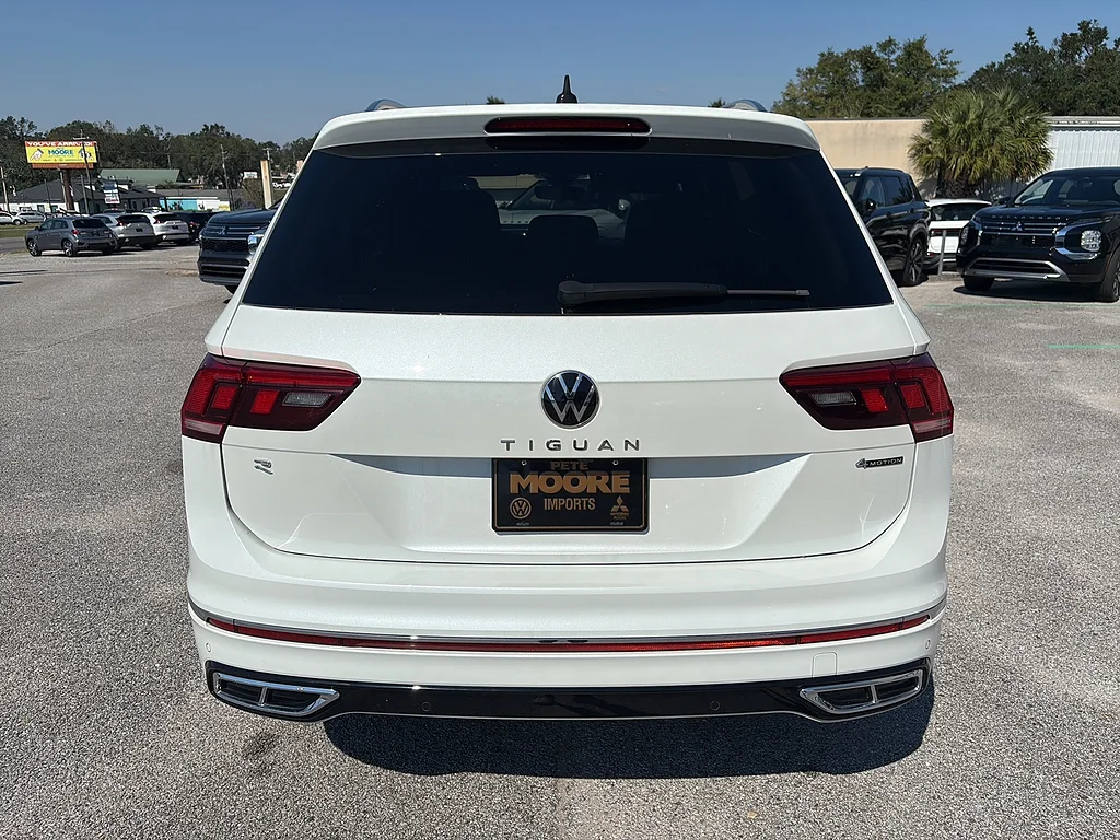 Used 2022 Oryx White Pearl Volkswagen 2.0T SEL R-Line 4MOTION image 26