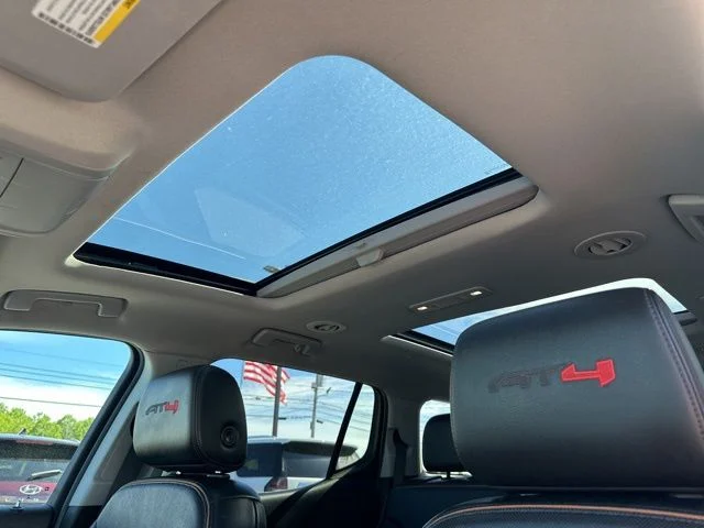 Used 2021 White GMC AT4 image 17