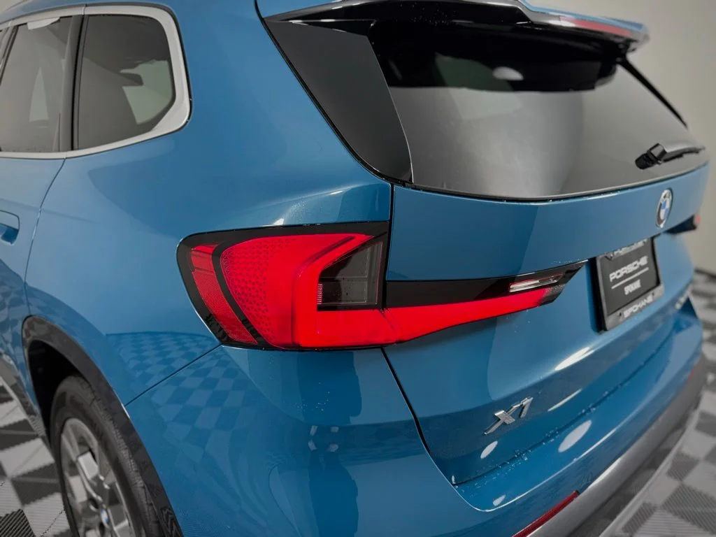 2025 BMW X1 28i - Photo 12