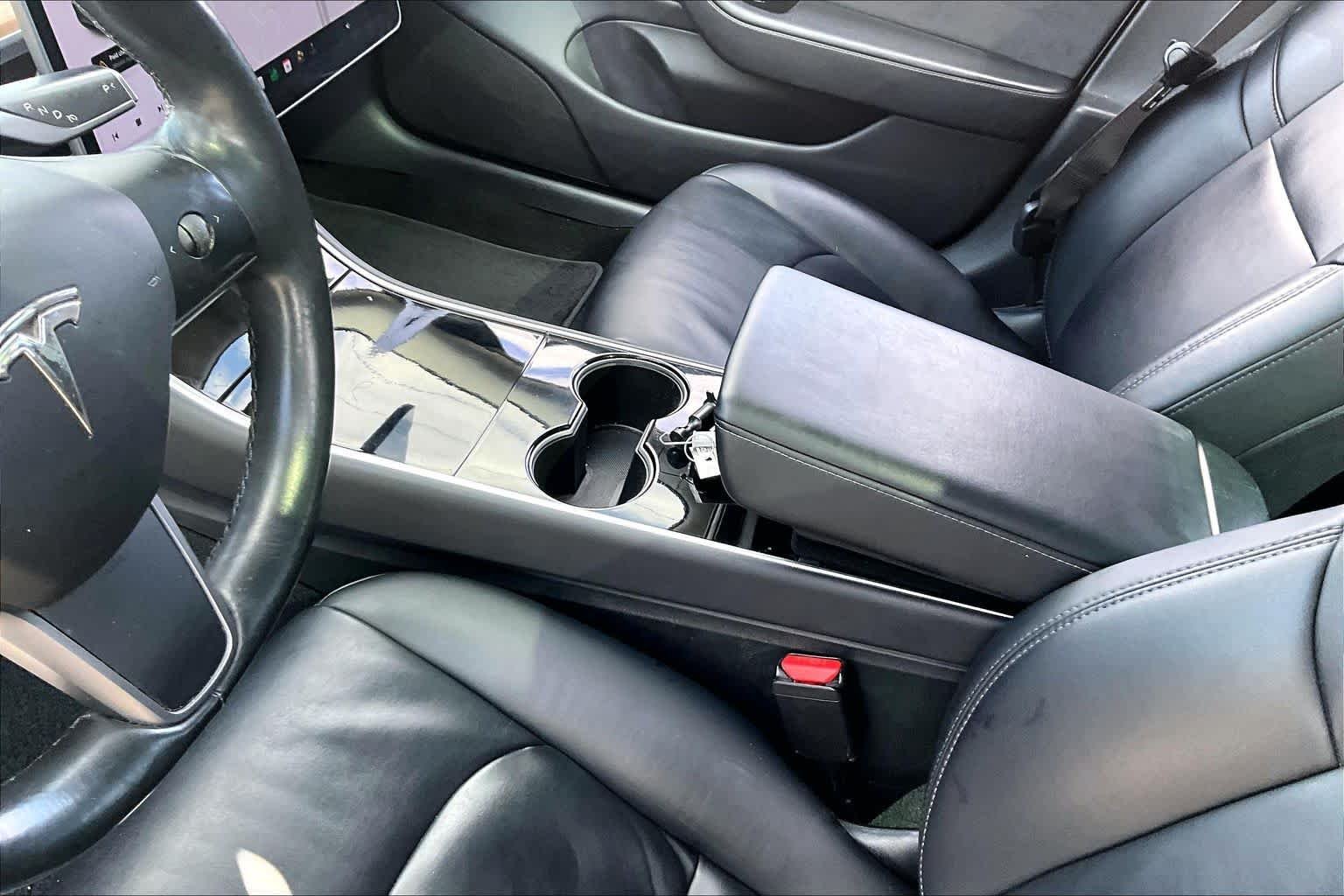 Used 2018 Midnight Silver Metallic Tesla Long Range Battery image 13