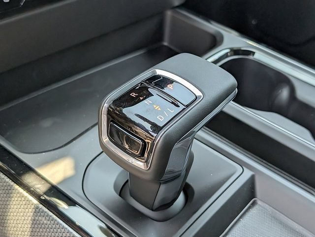 2026 Chevrolet Silverado 1500 ZR2 - Photo 20