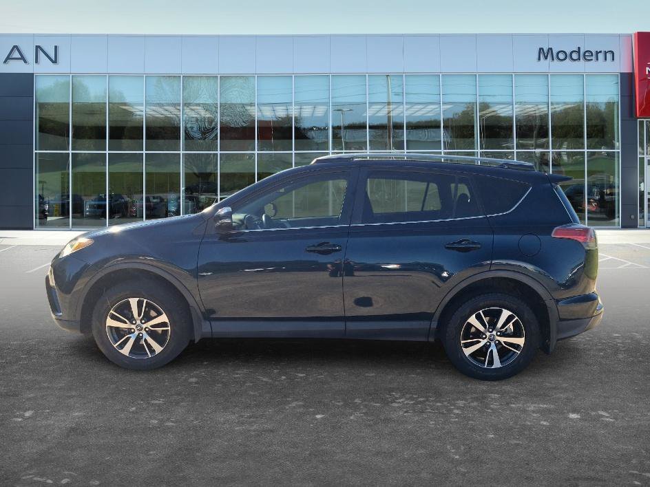 Used 2017 Galactic Aqua Mica Toyota XLE image 7