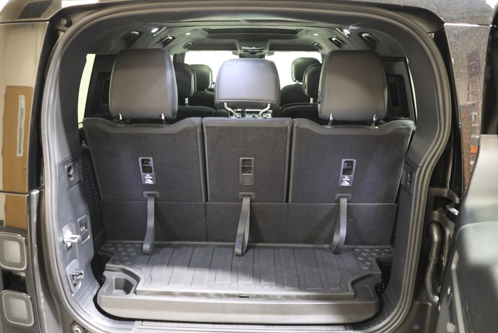 New 2026 Carpathian Grey LAND ROVER V8 image 48