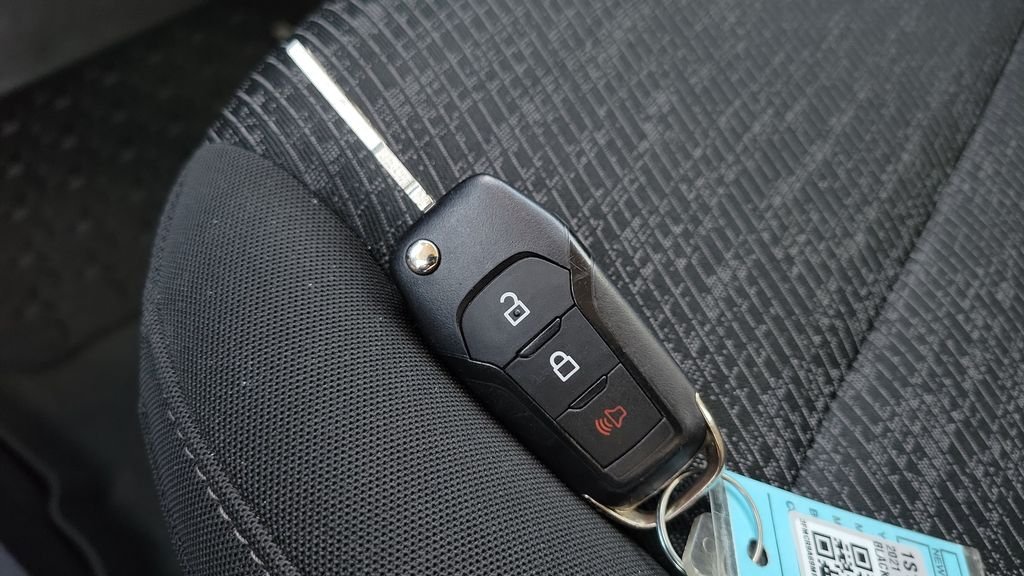 Used 2021 Black Ford Base image 26