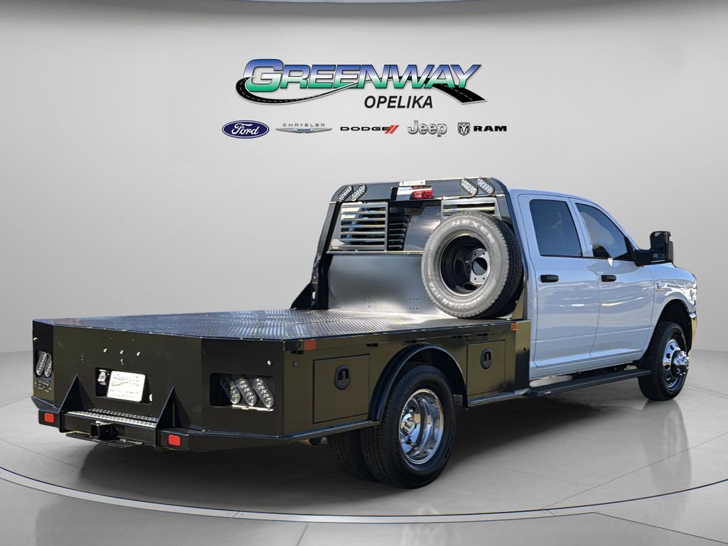 2026 RAM 3500 Chassis Tradesman - Photo 7