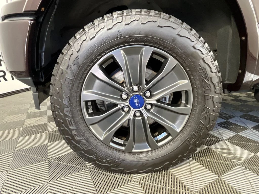 Used 2018 Red Ford XLT image 16