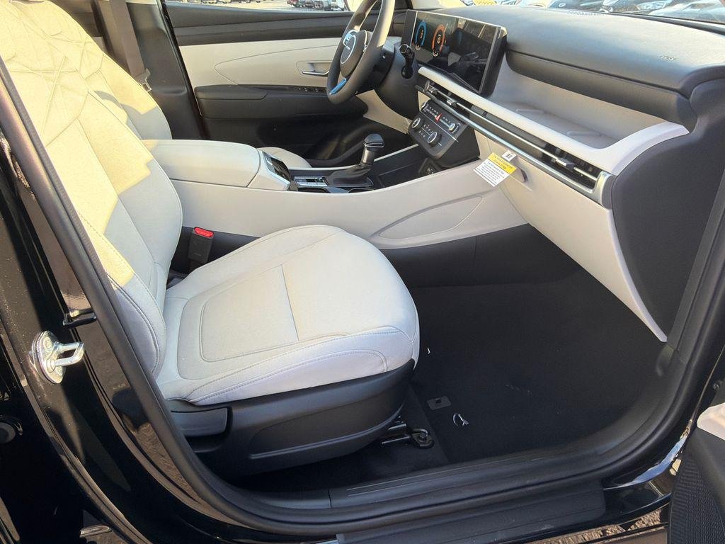 New 2026 Black Hyundai SE FWD image 13
