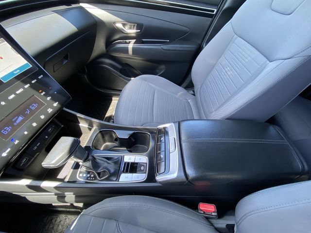 Used 2023 White Hyundai SEL Premium image 21