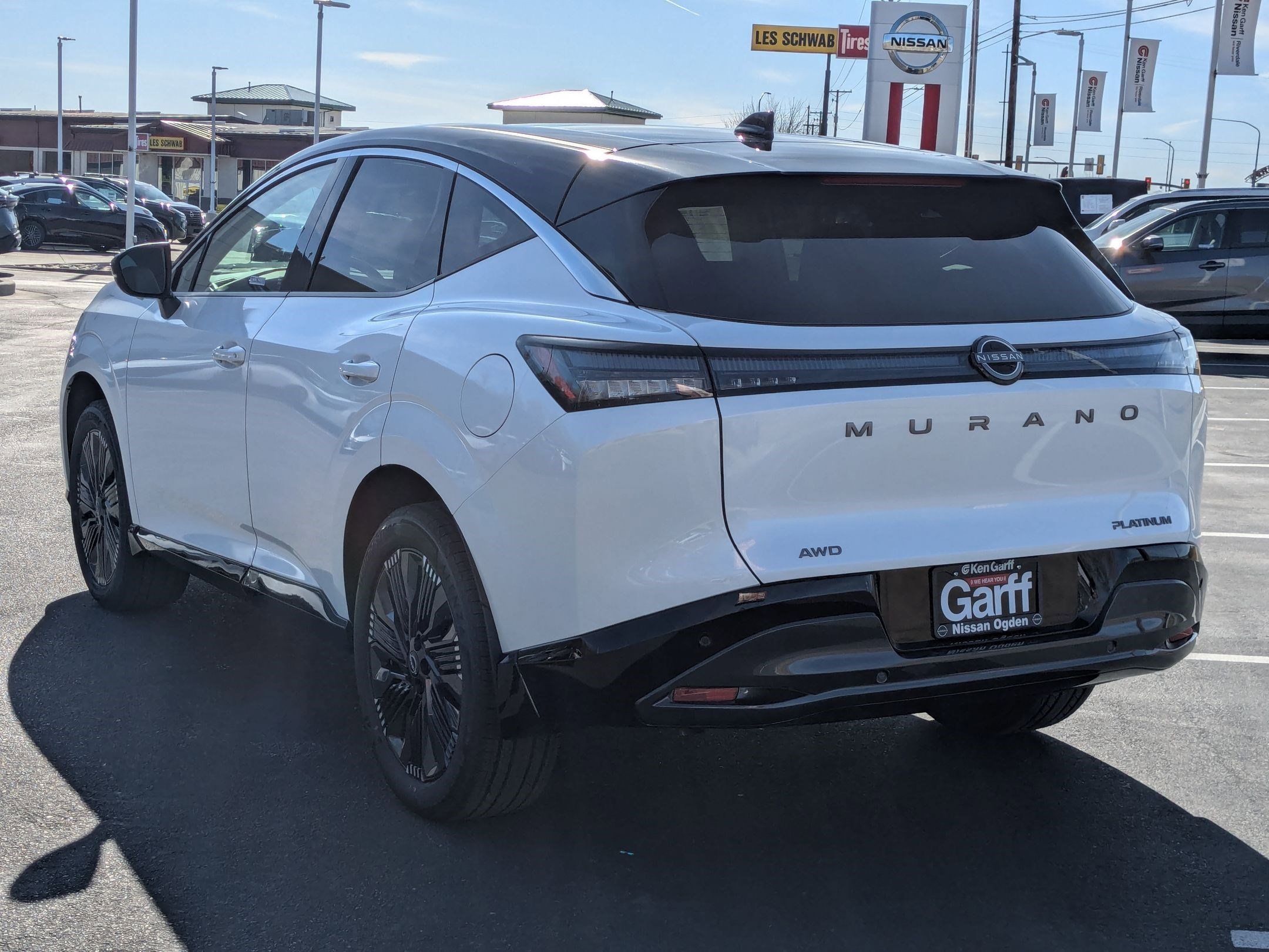 New 2026 Everest White Pearl Tricoat/Super Black Nissan Platinum image 5
