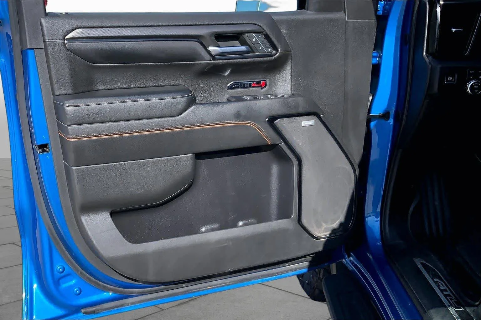 Used 2022 Dynamic Blue Metallic GMC AT4 image 20