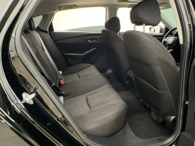 Used 2023  Honda EX image 17