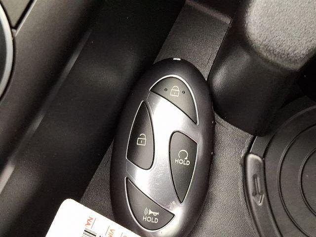 New 2026 White Hyundai Limited FWD image 19